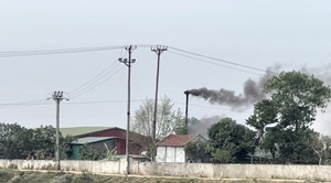 Phúc Thọ- Hà Nội Doanh nghiệp giặt là “đầu độc” môi trường sống người dân